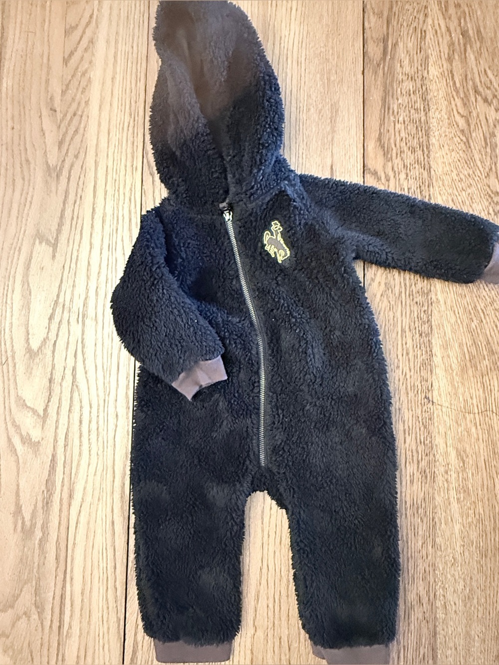 Colosseum Brown Fleece WYOMING  Bucking Horse Infant One-Piece w/Hood 12-18 mo Q